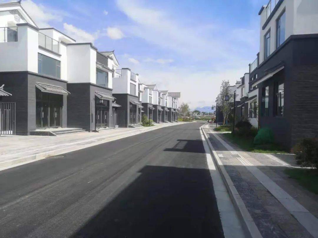 1806小镇喜洲片区交房454户生态搬迁户开启幸福生活