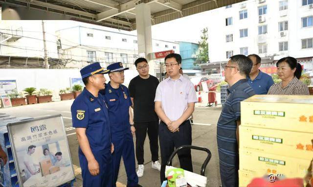 南阳市副市长范勇带队开展消防安全检查工作