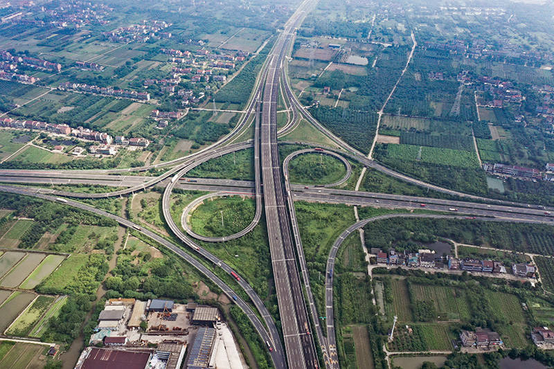 嘉兴到萧山机场只需45分钟钱江通道高速公路北接线今日建成通车