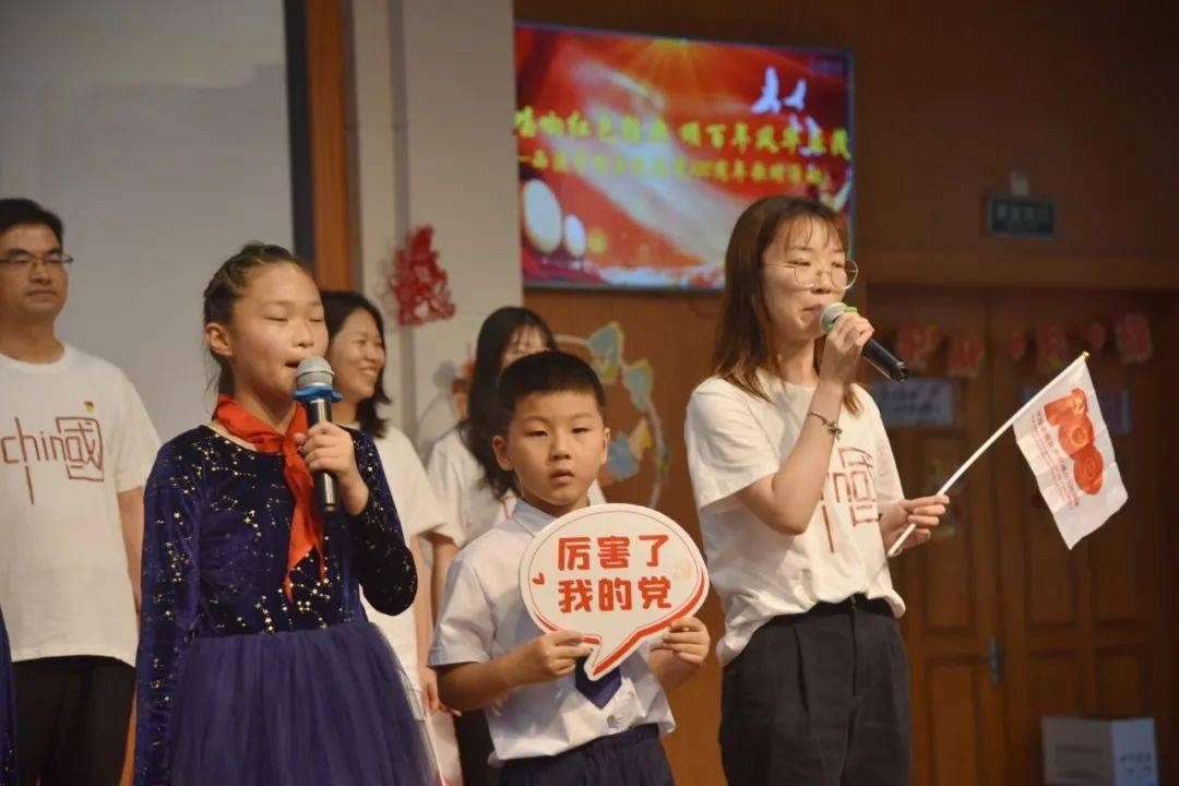 唱响红色经典颂百年风华正茂西渡学校开展庆祝建党100周年歌颂活动
