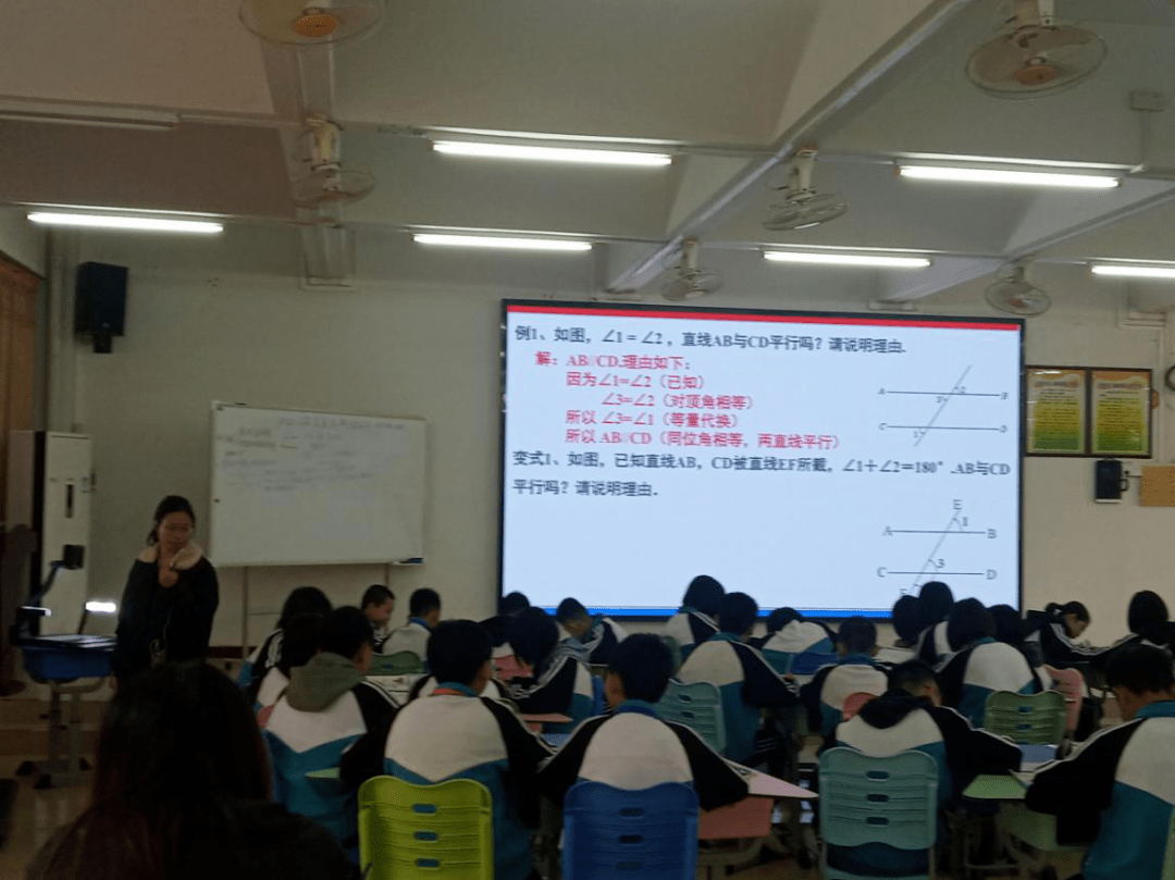 小火花思维体验课 dee8d95924bb4223b50d66153104d27b.png