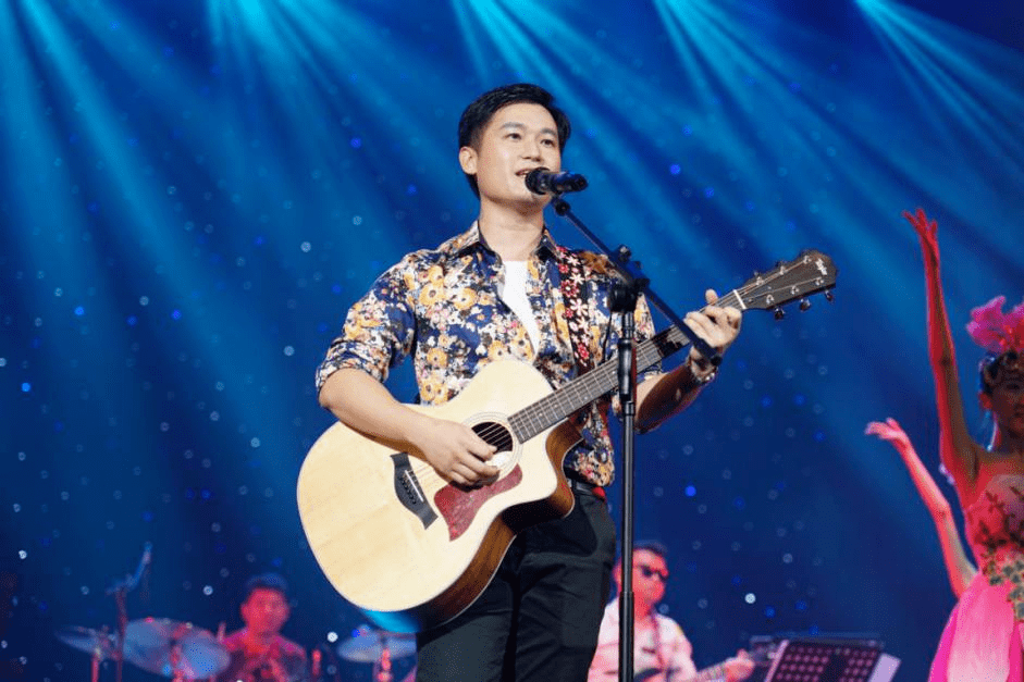 盐田公职人员风采录第4期区委宣传部李忠兴