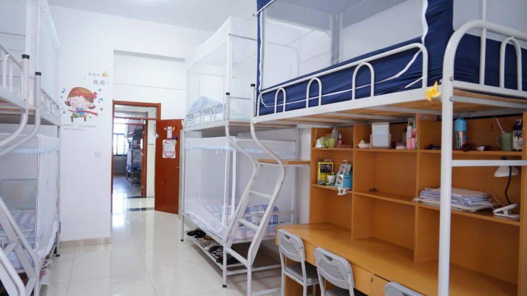 陕西省西安中学宿舍图片
