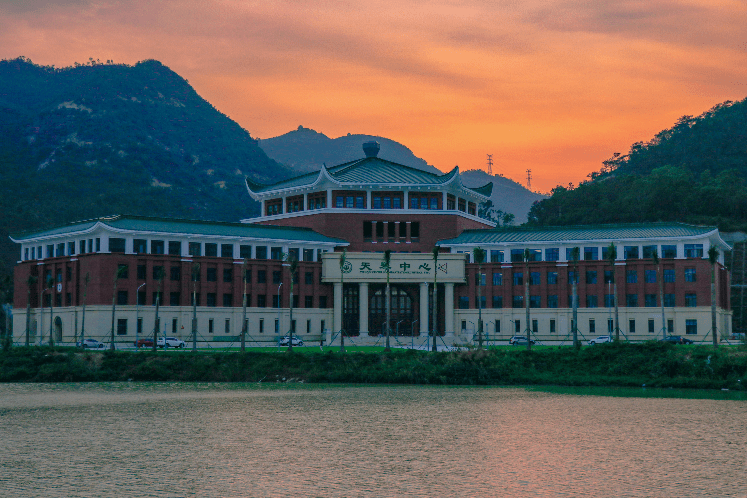 我在中山大学珠海校区等你来