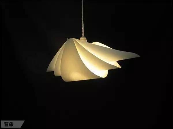 别致的纸灯具