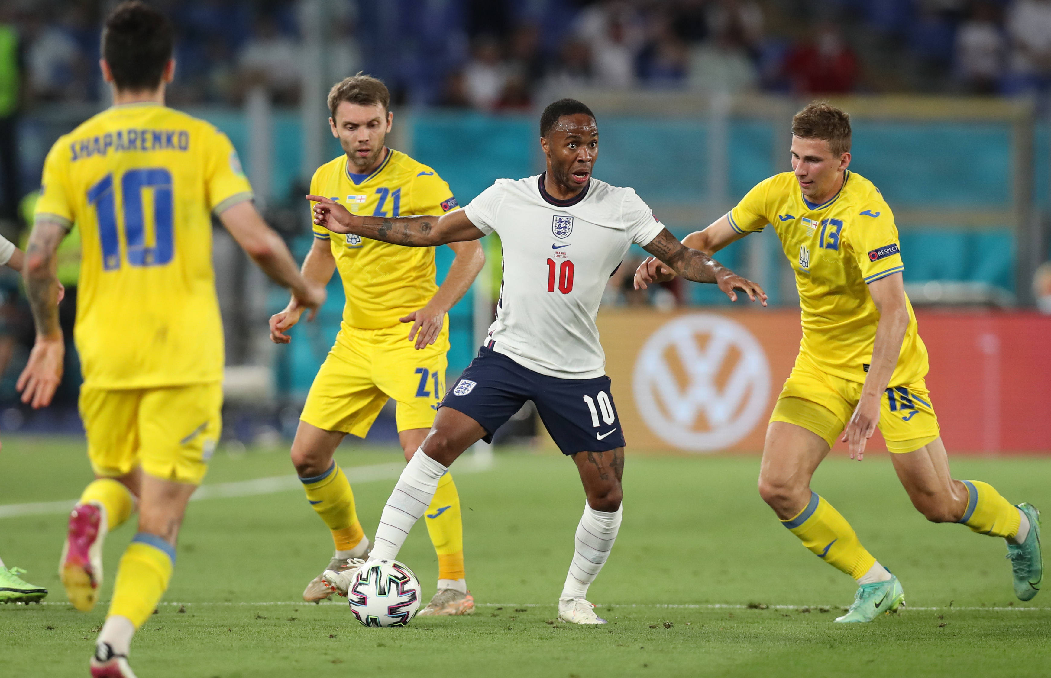 足球——欧锦赛:英格兰队晋级四强