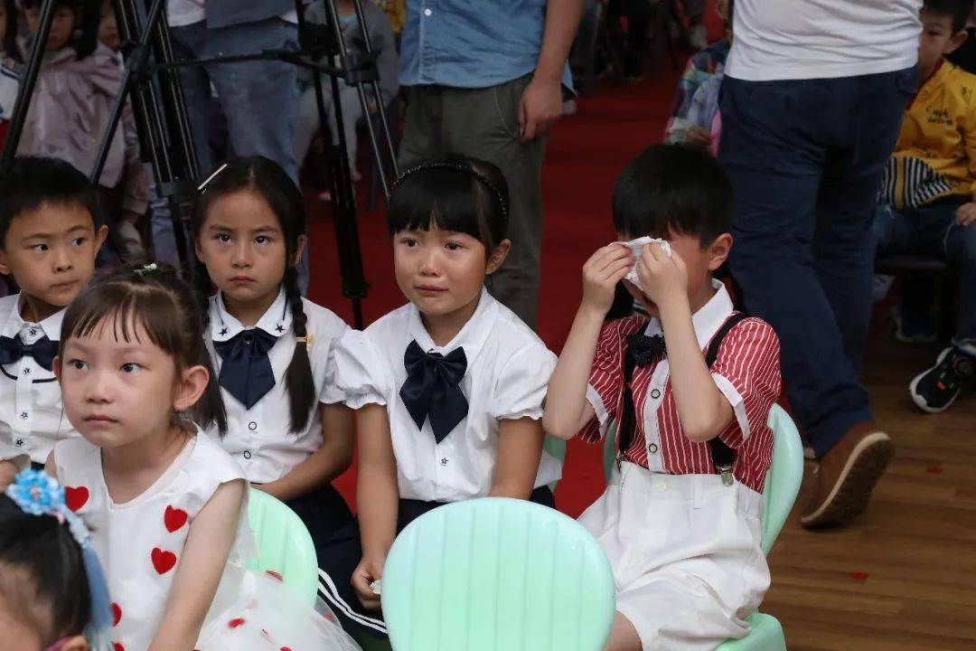 成长|【校园动态】昆明市人民政府机关第三幼儿园大班毕业典礼大一班篇