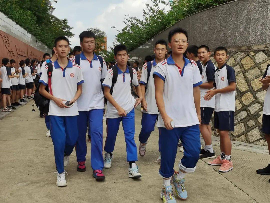 毕业快乐青春绽放梦想起航厦门一中集美分校灌口中学2021届初三毕业