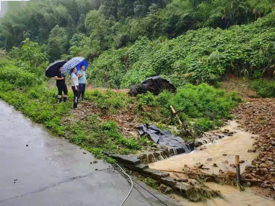 自6月27日以来,中方县普降暴雨到大暴雨,局部特大暴雨,中方镇陈家湾站