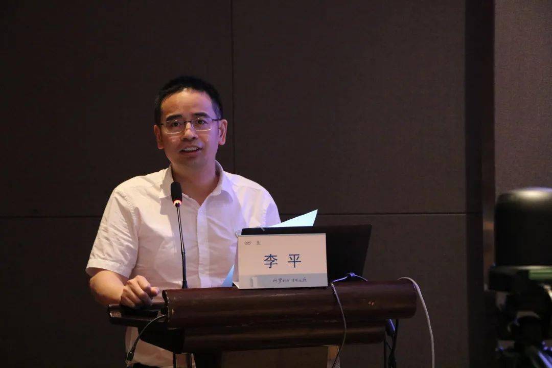 图2 刘小龙教授会议在福建孟超肝胆医院刘小龙教授,福建医科大学附属