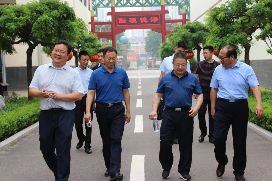 进万企访实情欢迎潍坊市委副秘书长一行莅临秦池调研