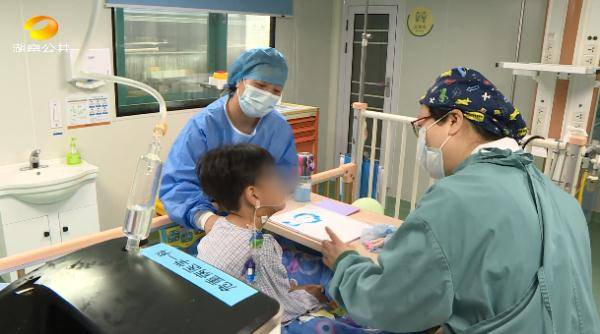 女儿|六岁女儿生命垂危之际，母亲选择捐肝挽救成功！