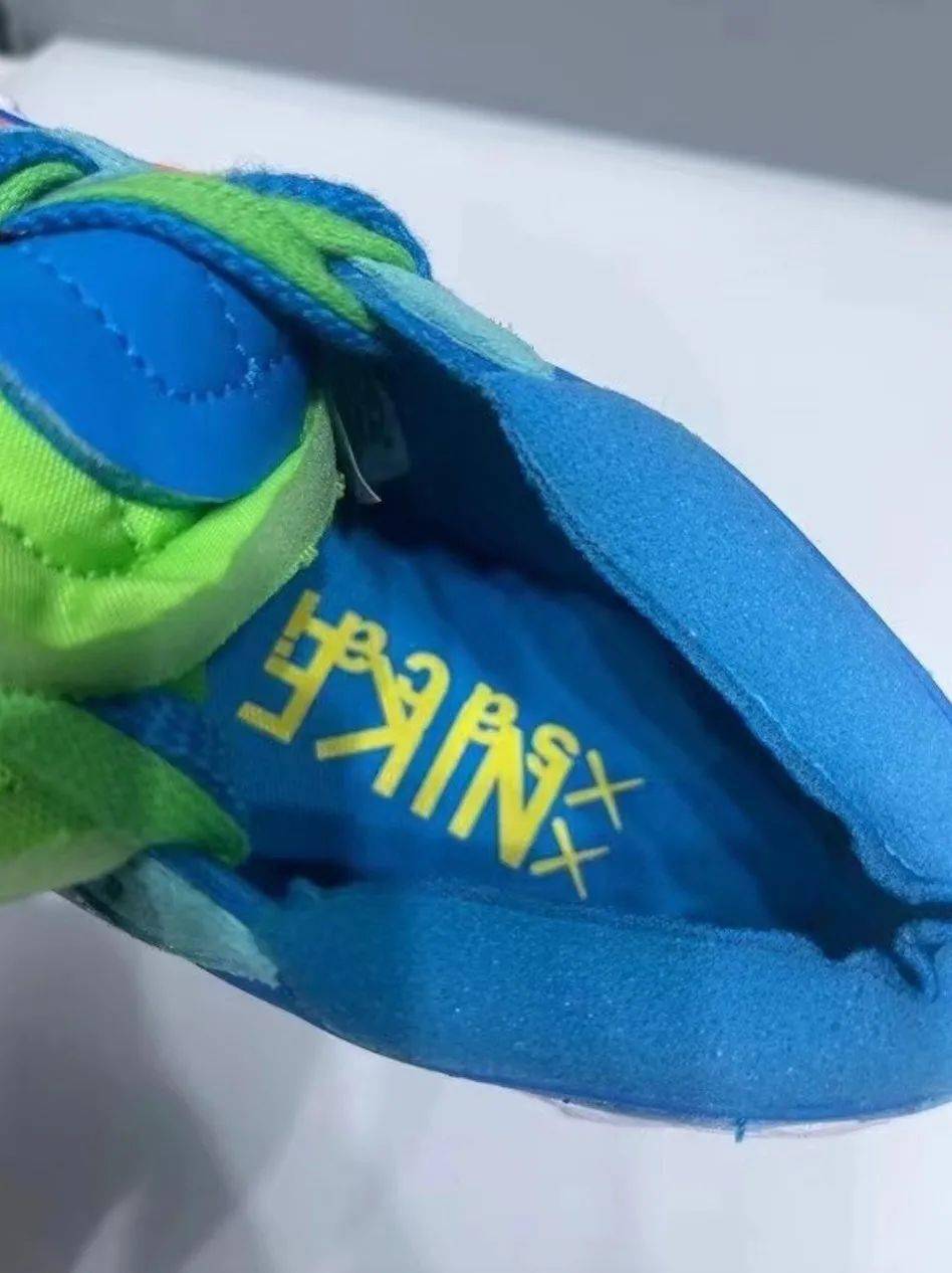 双为|KAWS x sacai x Nike 最新实物释出！发售日期临近！