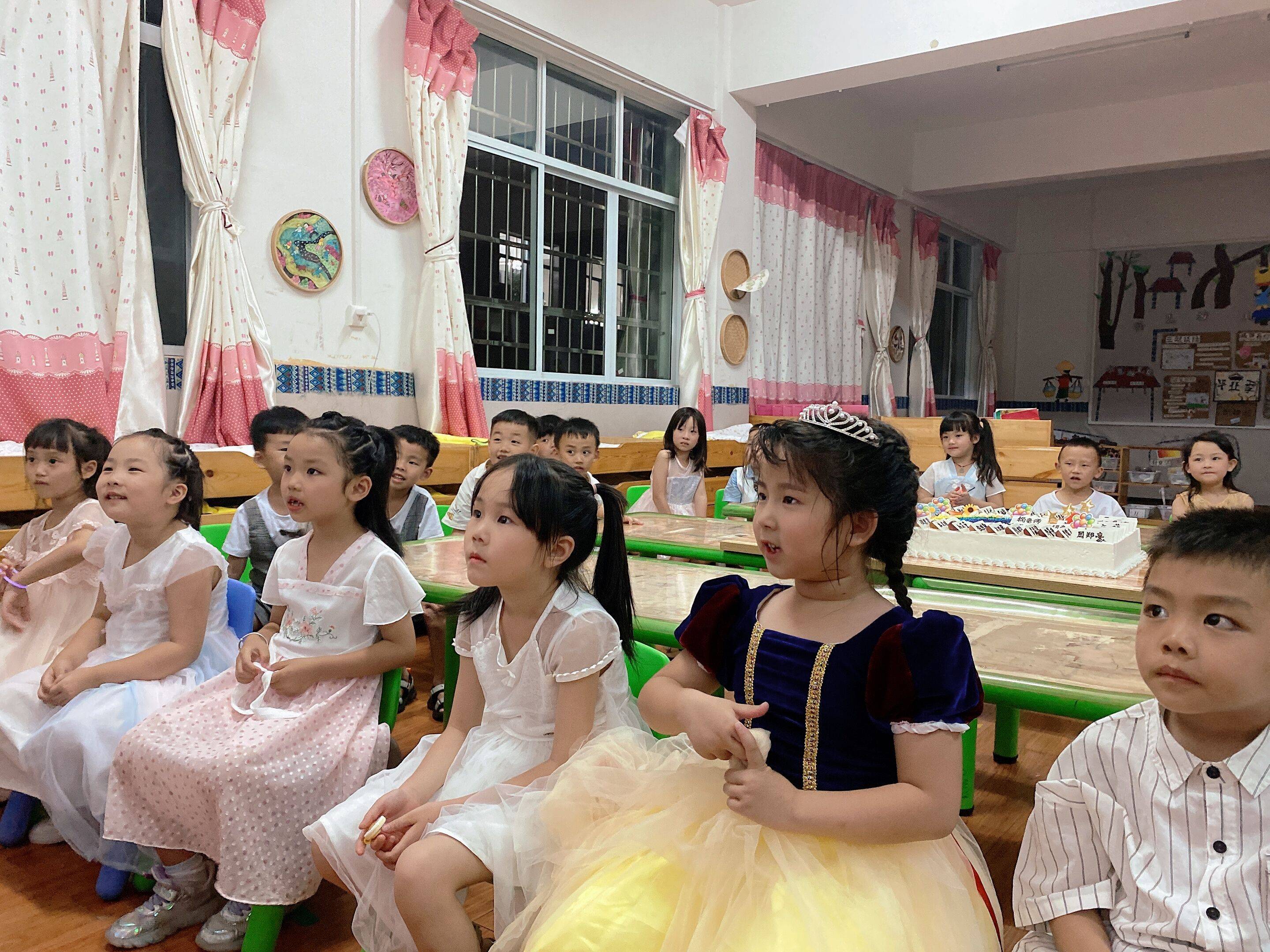 岑巩县|童年不散场 梦想再起航