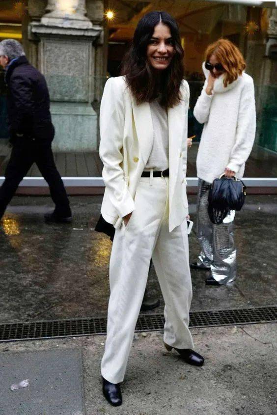 细节|白色，穿的就是气质！