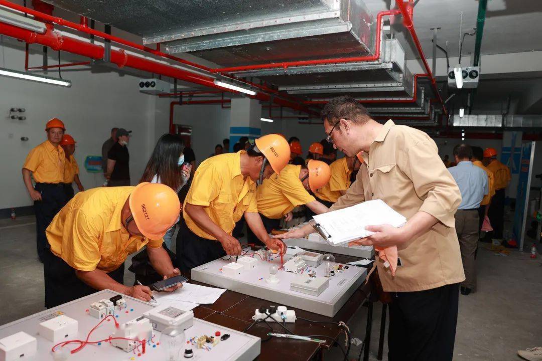 30分钟!浦东新区物业维修人员承诺"叁零必应"