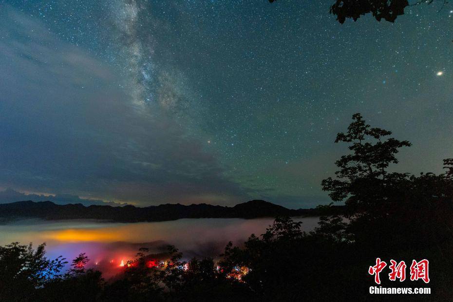 beauty|Dreamly cloud-sea stars in Baokang, Hubei