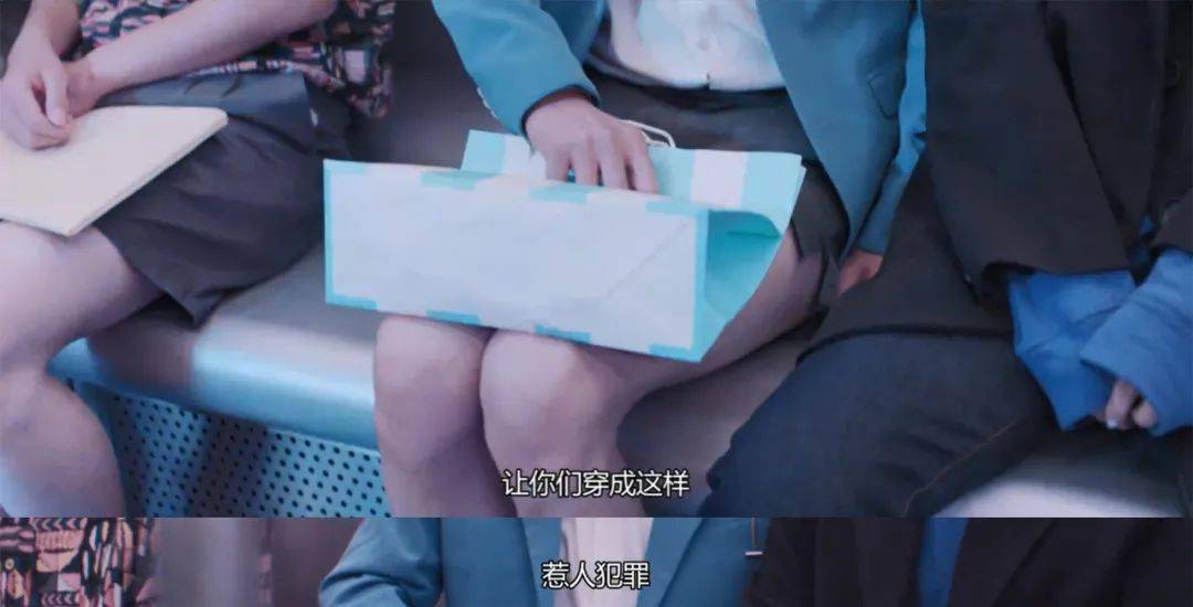 穿越|年度最敏感国剧,有人看两分钟就飙脏话了