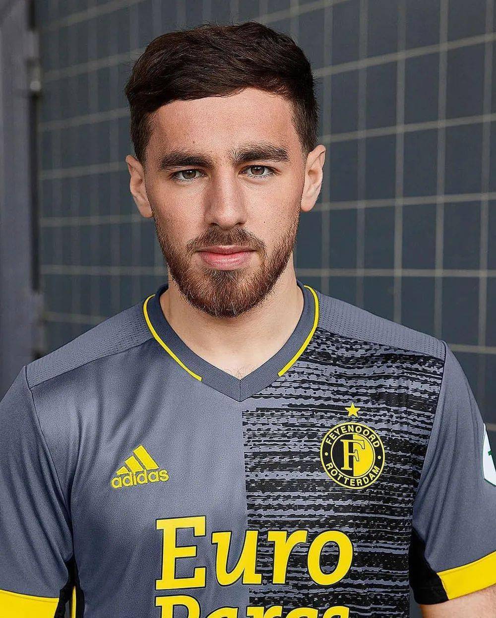 费耶诺德发布202122赛季客场球衣