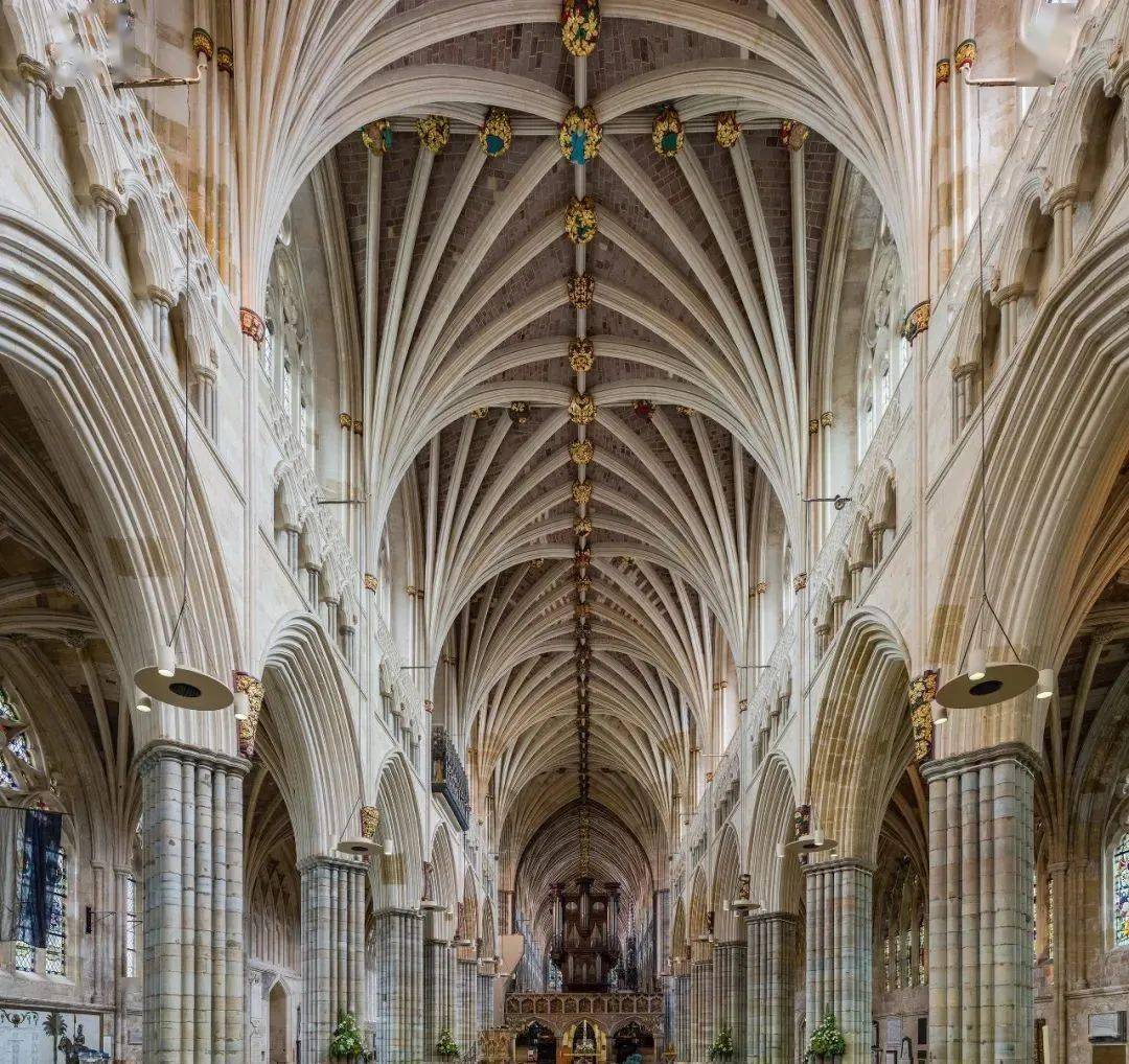 英国哥特式教堂代表图片