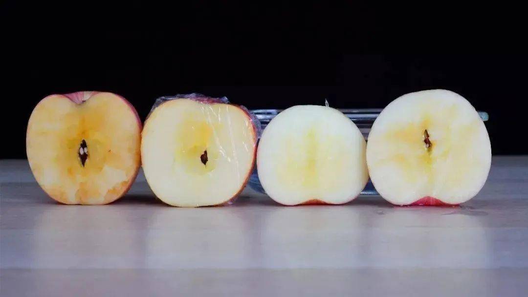 为什么切开的苹果会变色?第一,添加抗氧化的物质,比如维生素c.