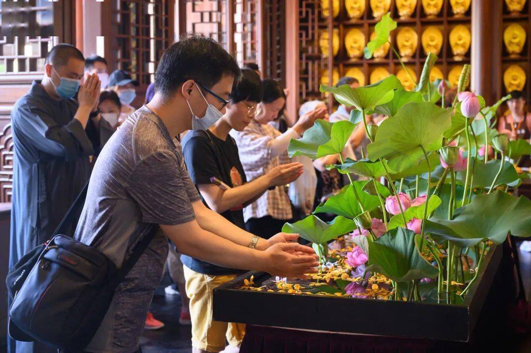 香期吉日丨大众供花文殊殿清凉净心生欢喜