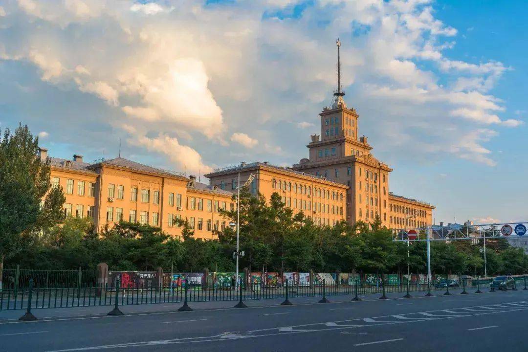 哈尔滨驾校排行_驾培“新规”实施哈尔滨市驾校学费再超4000元