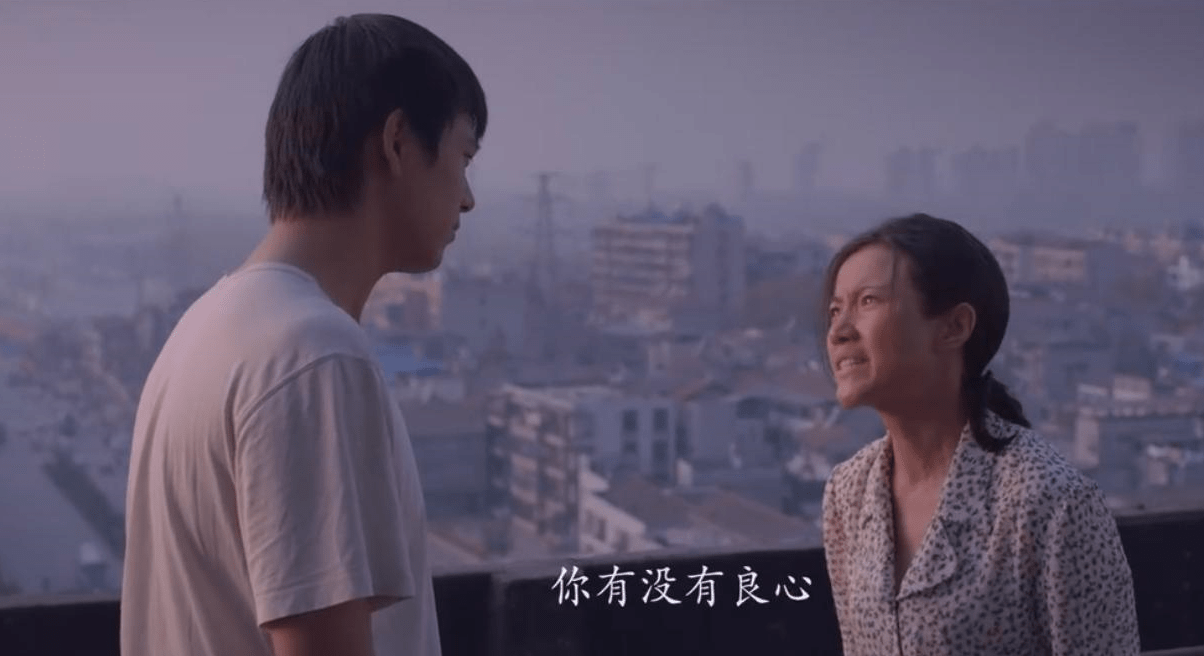 万箭穿心别给李宝莉洗白了她没有那么伟大