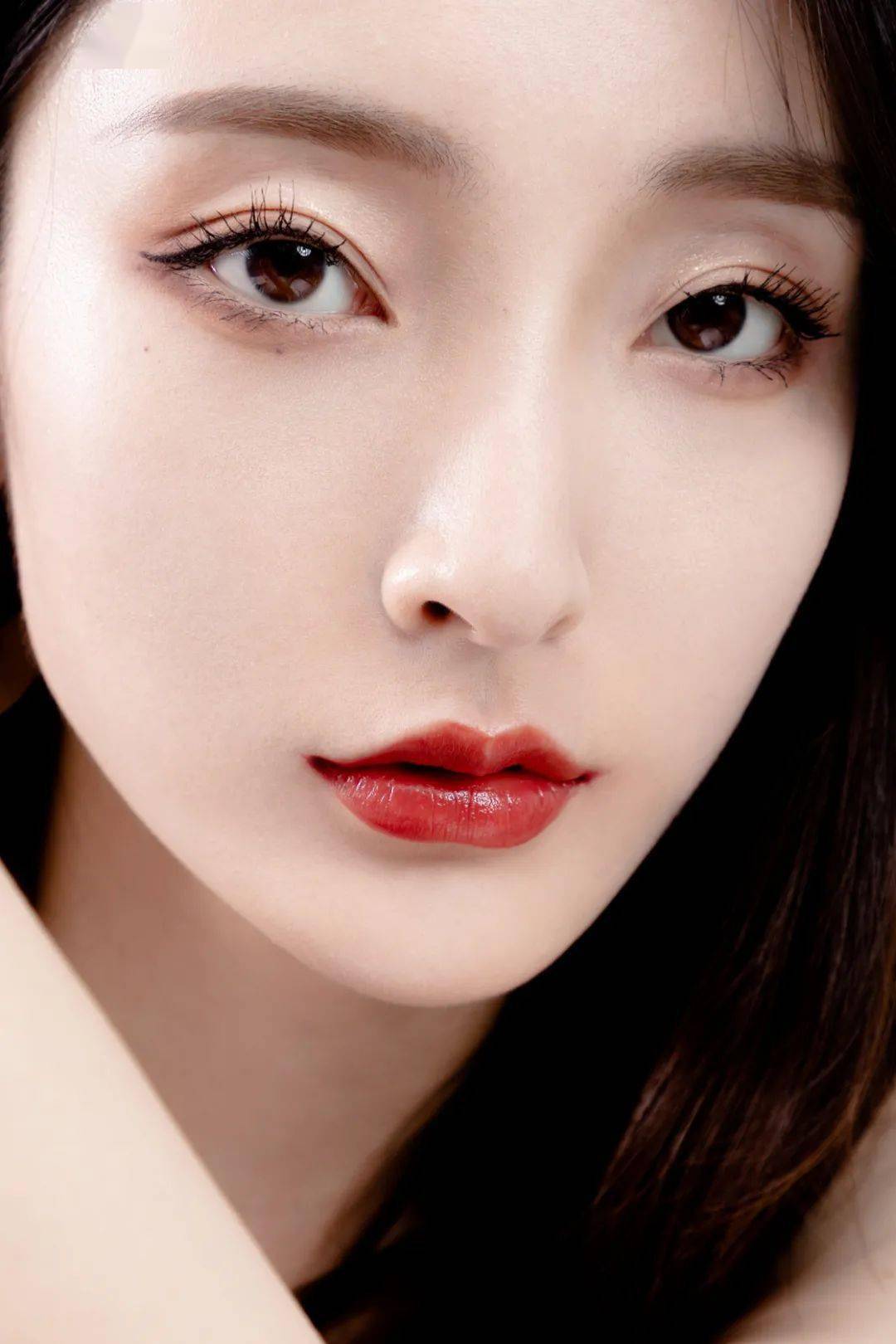 因为|“渣女唇妆”是什么鬼？凭什么直男都爱它？！