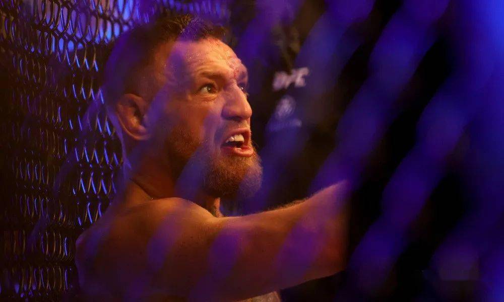 ufc中国讯 在ufc264中与达斯汀-普瓦里尔(dustin poirier)的第一回合