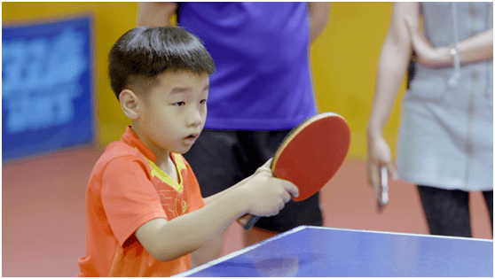 小孩子怎么学习打乒乓球 e3378c3f26e54562b4c418e5a49a9f05.png