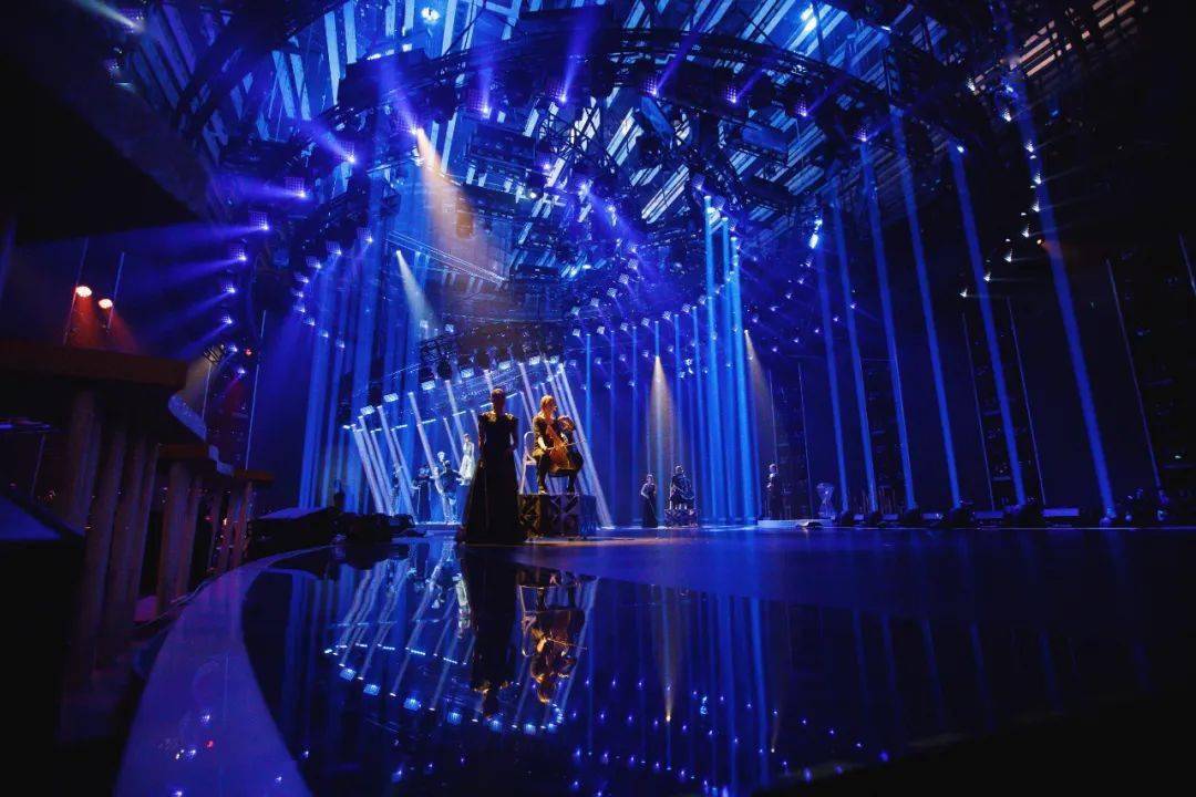 《流淌的歌声3》,从导演意识的角度谈电视综艺节目的舞美设计_舞台