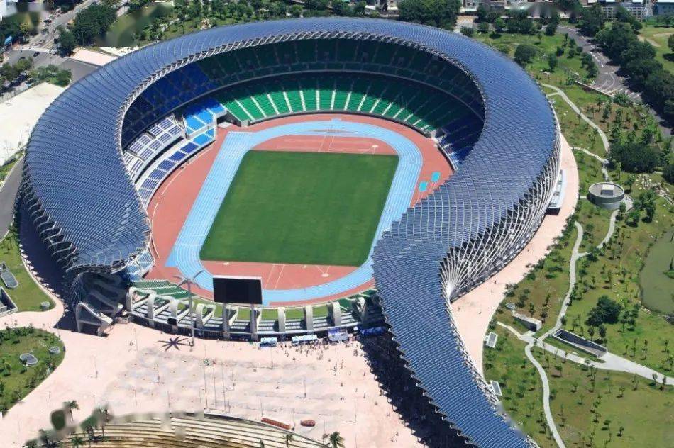 龙腾体育馆是目前台湾最大的体育场.