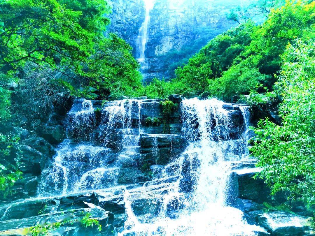 新乡南太行雨后瀑布奇观宛如人间仙境