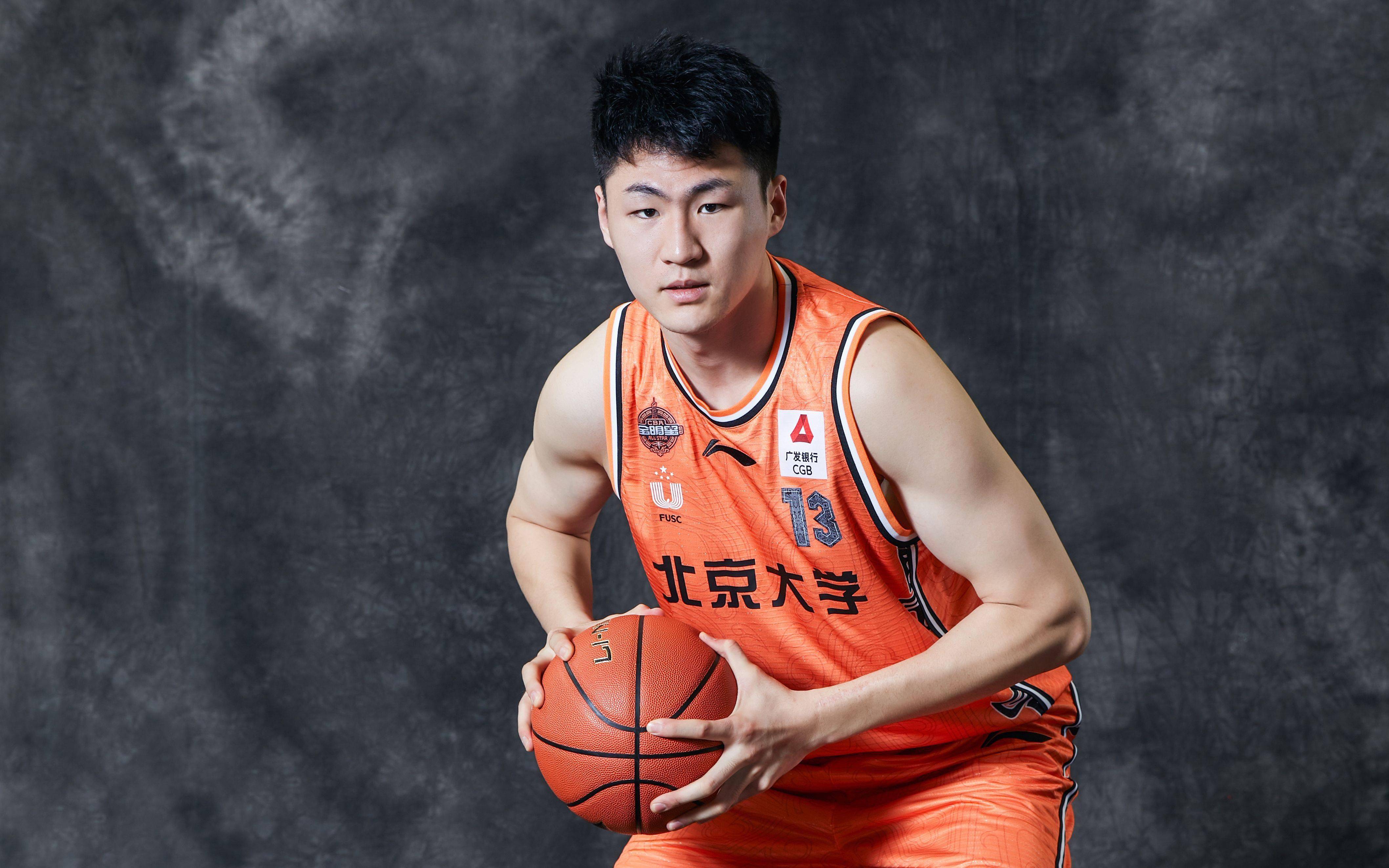 赵柏清自评运动基因有限,没想过能冲击职业篮球.