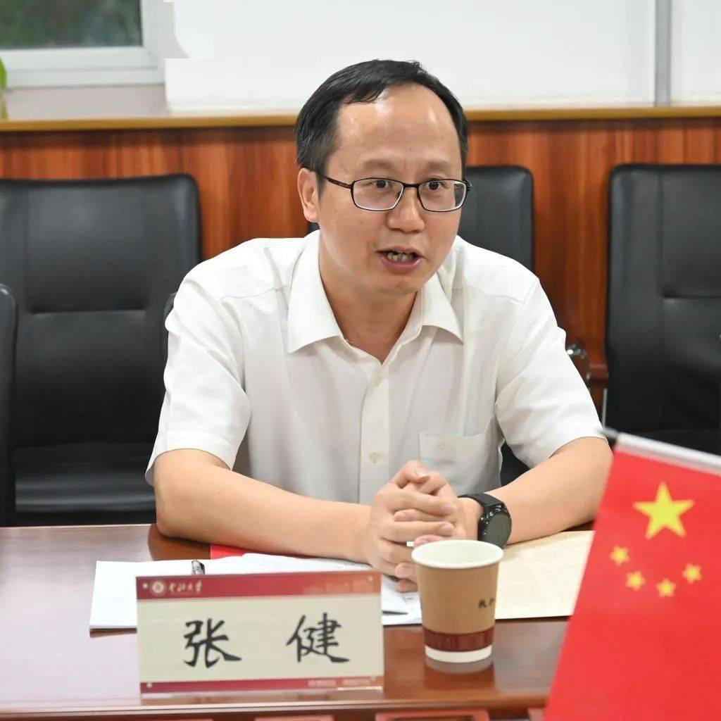 中国兵器装备集团总工程师,重庆长安望江工业集团董事长张健一行来校