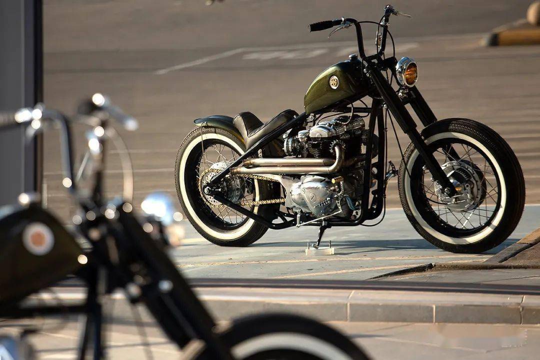 kawasaki w650 bobber | 每日一车