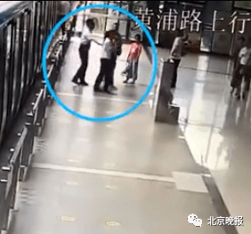 人体|同一地铁站3小时内晕倒4人,皆为同一原因!这件事千万不要忽视