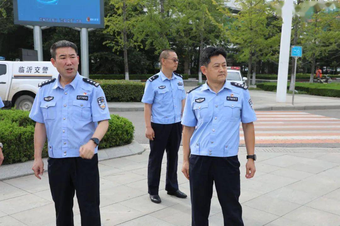 7月16日下午,临沂市公安局交警支队交通秩序管理大队大队长张磊到高新