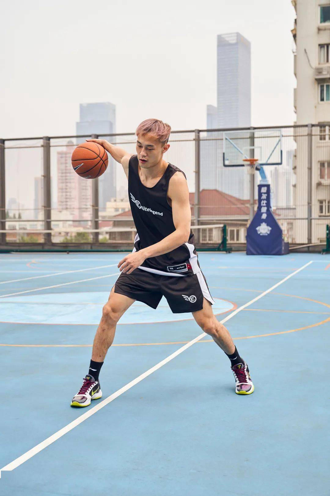 想练篮球该怎么办 dd3b6ca6c1f54fb99729b5f5a8db9f5c.jpeg