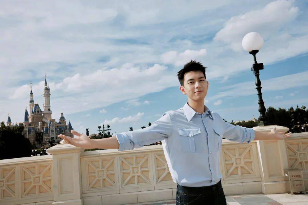 高定|快讯 | 王一博大片、杨幂美图、蔡徐坤舞台造型、李现写真