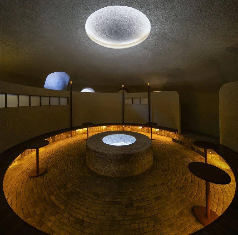 风靡郑州的人气茶饮把新店开进窑洞里