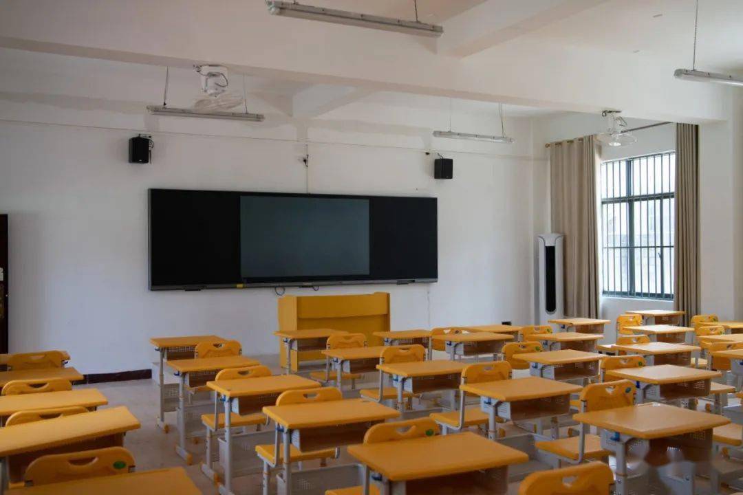 宾阳县桂鼎中学高一补录进行中,名额有限,先报先得!