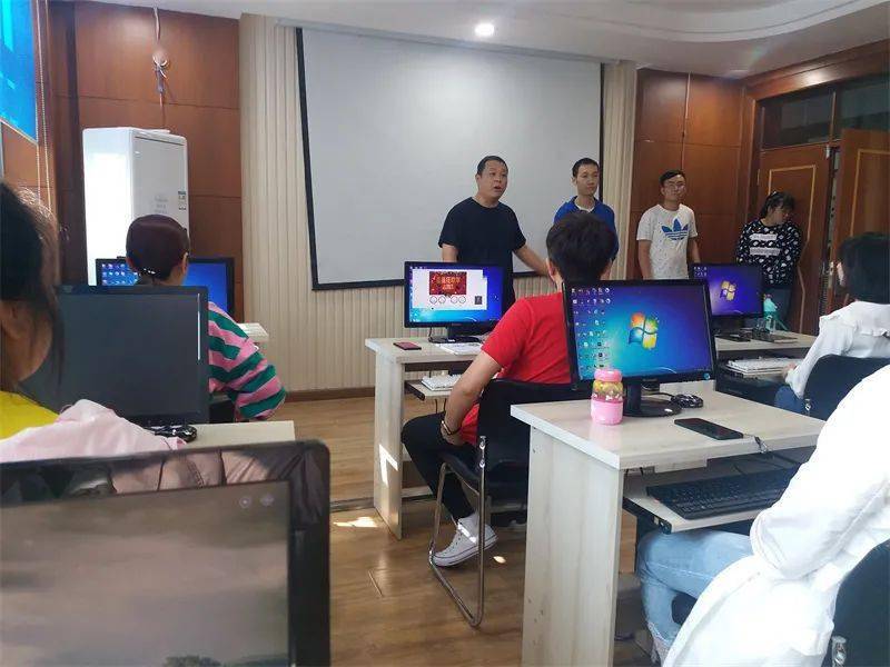 【双鸭山好网民】刘子龙:“互联网+”带动百姓脱贫致富_创业
