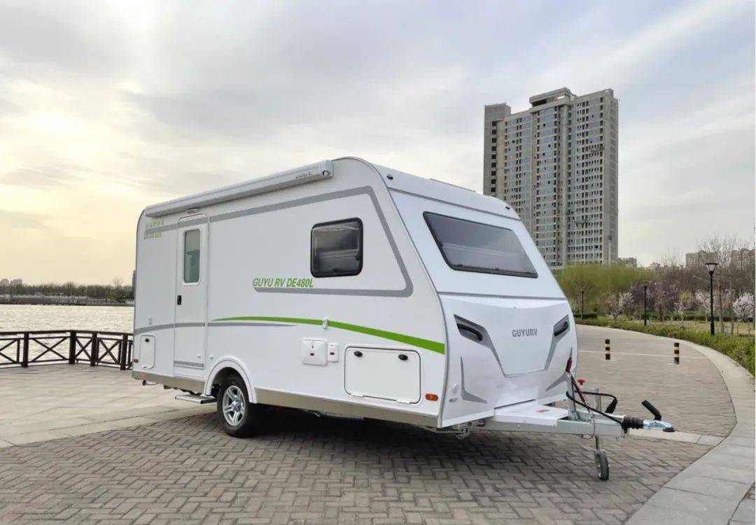 30 北京房车展:谷雨拖挂式de480l 设计精巧 多个独立空间 家庭出行