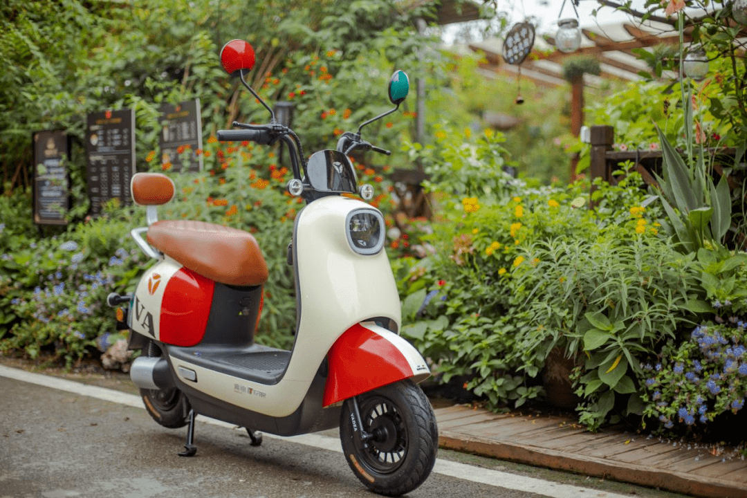 雅迪冠能2.0 q6静态体验篇,满足你对高端电动车的全部想象