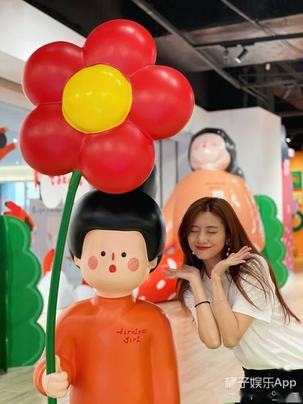 信号|还记得《心动的信号》向天歌吗?她现在长这样!