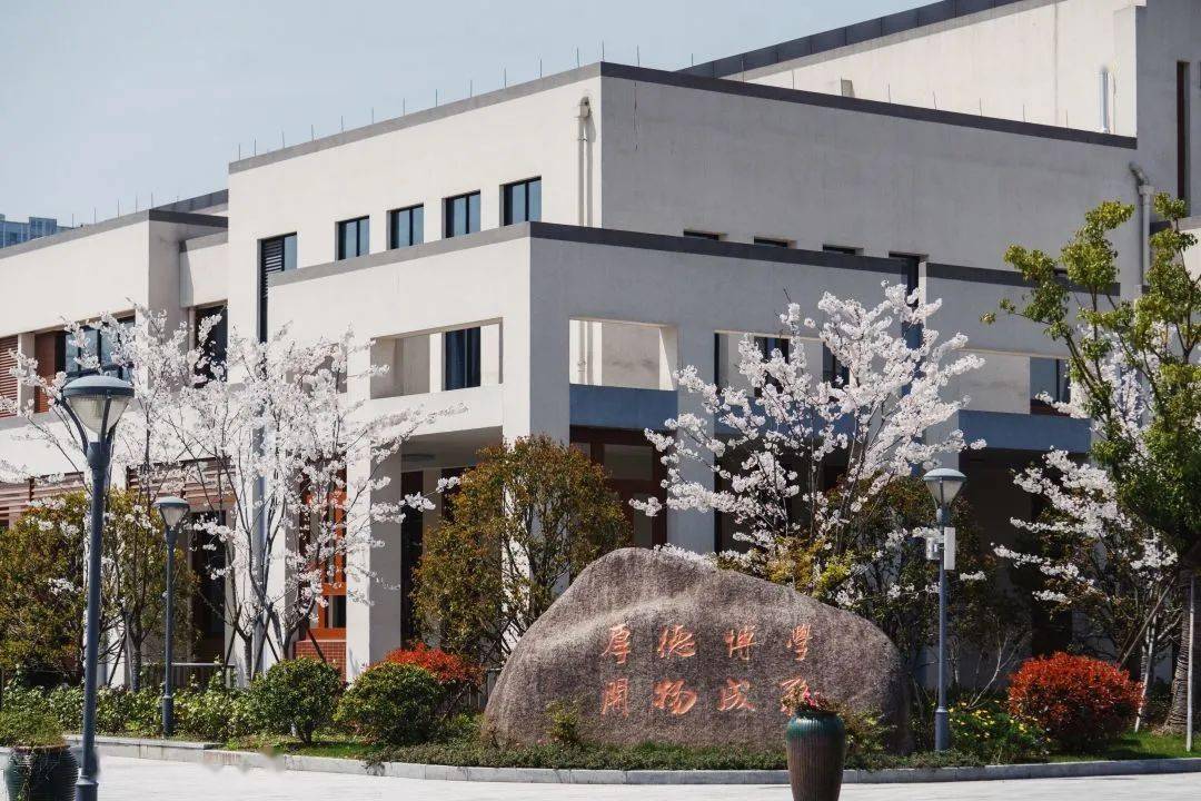 今年,我区还将有吴昌硕实验学校,临平第一小学将军殿校区等共14个项目