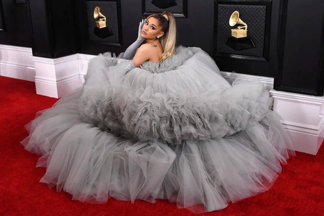 女星粉丝排行榜_三大社交平台粉丝数最多女歌手排行榜: