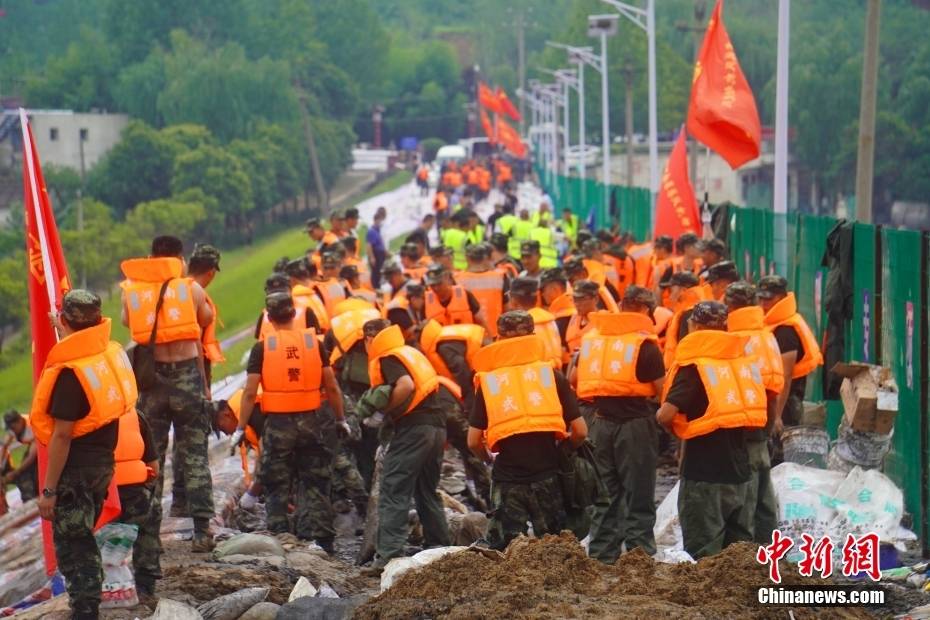 Ecns|48 hours of heavy rain in Zhengzhou